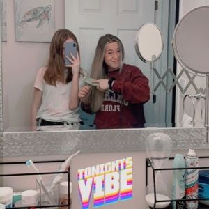 Meet your Posher, Kensie